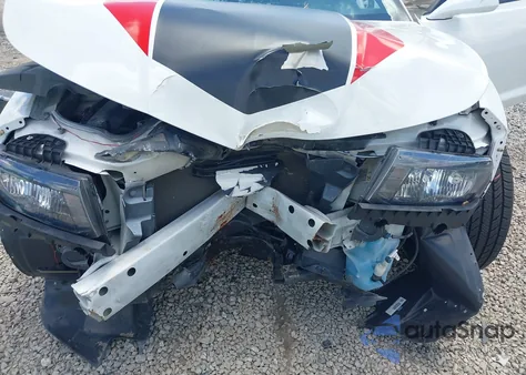 2015 Chevrolet Camaro 2Ls z USA, uszkodzony, nr VIN 2G1FB1E32F9299737